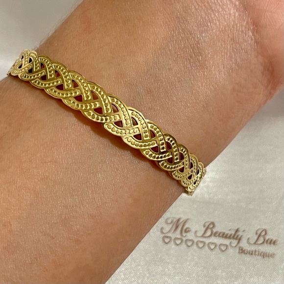 Gold Ribbon Bangle - Picture 2 of 5